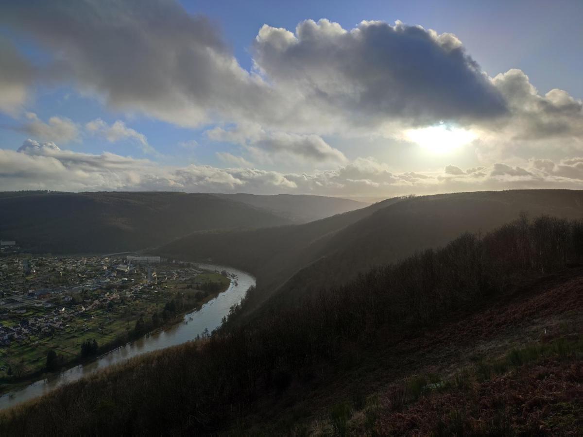 Entre Meuse Et Foret Revin  Eksteriør bilde